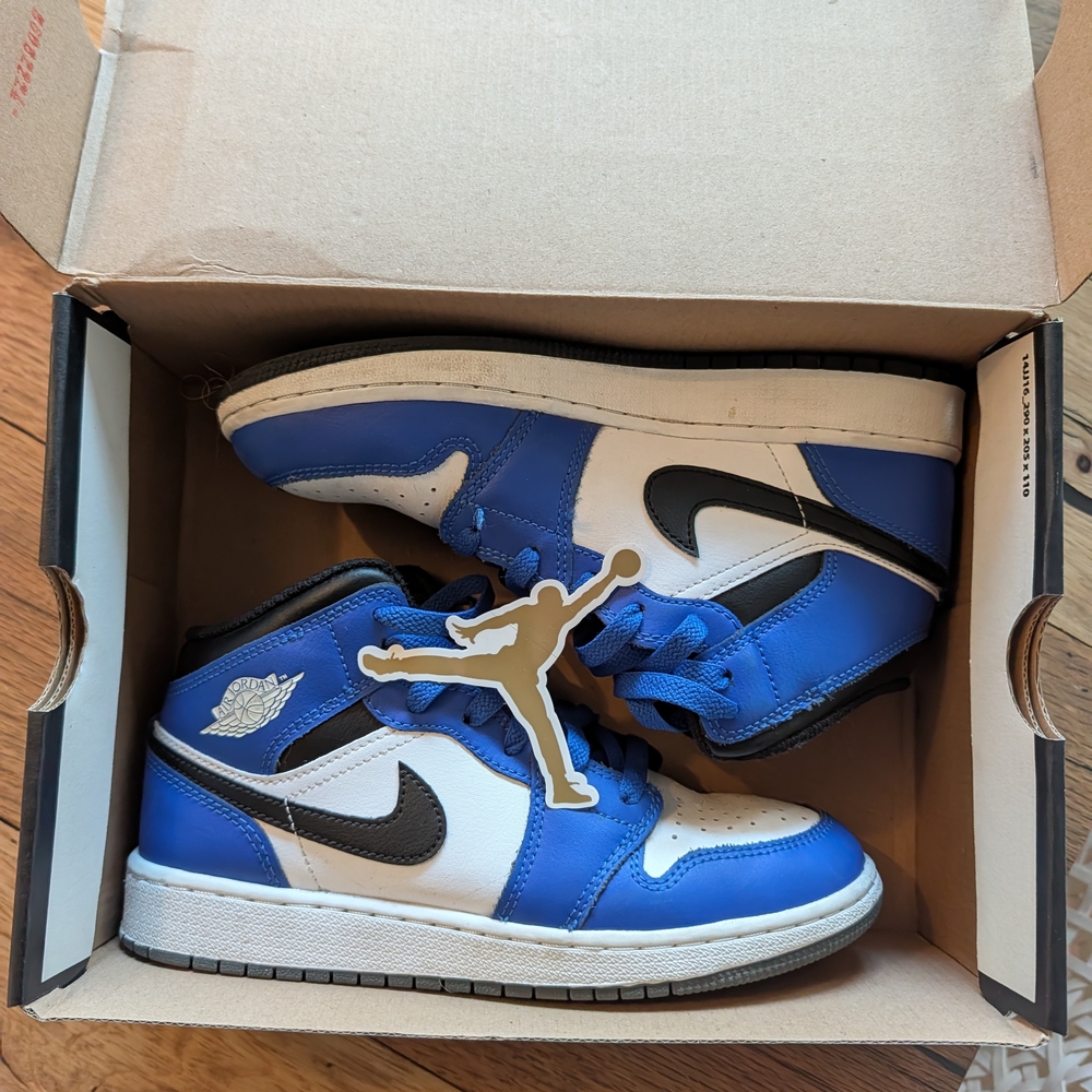 Air Jordan 1 Mid Boys
